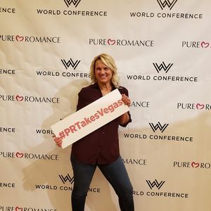 Meet your Posher, Angela